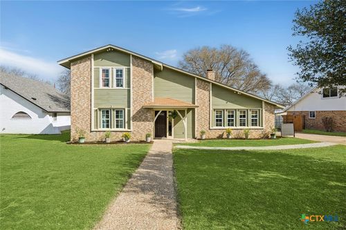 217 W Mockingbird Ln, Harker Heights, TX, 76548-1729 | Card Image