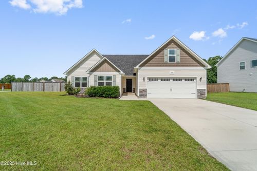 695 Aria Ln, Hubert, NC, 28539-0209 | Card Image