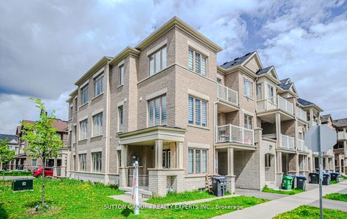 65 Fruitvale Cir, Brampton, ON, L7A5B9 | Card Image
