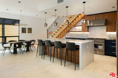 102-212 Bay Street, Santa Monica, CA, 90405 | Card Image