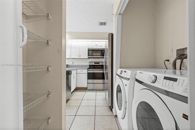 1903 Players Pl, Townhouse with 2 bedrooms, 2 bathrooms and null parking in North Lauderdale FL | Image 13