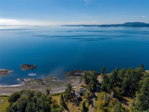 9902 Higgs Rd, Pender Island, BC, V0N2M3 | Card Image