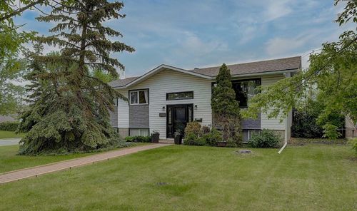 11219 92b St, Grande Prairie, AB, T8V3G8 | Card Image