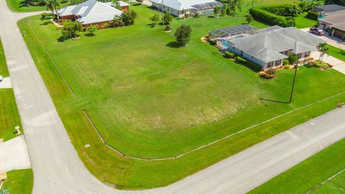 163 Sw Hawthorne Cir, Port St. Lucie, FL, 34953-3528 | Card Image