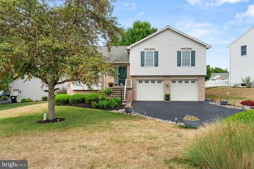 1431 E Maple St, PALMYRA, PA, 17078-2931 | Card Image