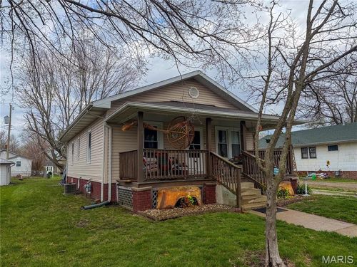 818 S State St, Litchfield, IL, 62056-2238 | Card Image