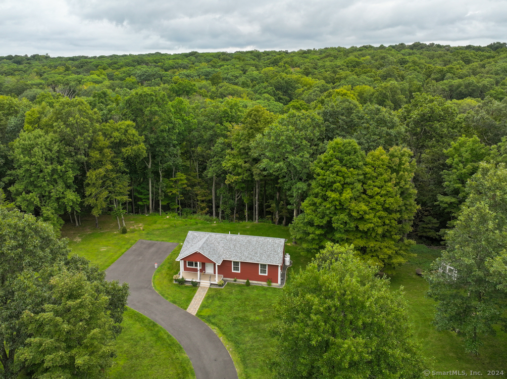 Southbury Rd, Roxbury, CT 06783