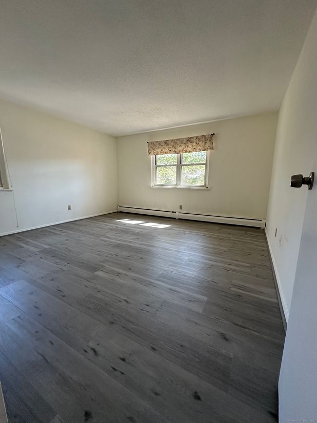 APT-50 - 486 Oak Ave, Condo with 2 bedrooms, 1 bathrooms and 2 parking in Cheshire CT | Image 12