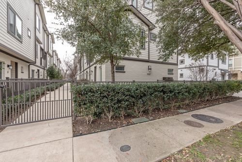g-5924 Hudson St, Dallas, TX, 75206-8463 | Card Image