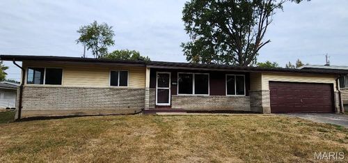 2241 Luxmore Dr, Saint Louis, MO, 63136-4521 | Card Image