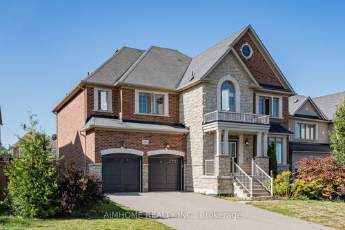 986 Wilbur Pipher Cir, Newmarket, ON, L3X0G5 | Card Image