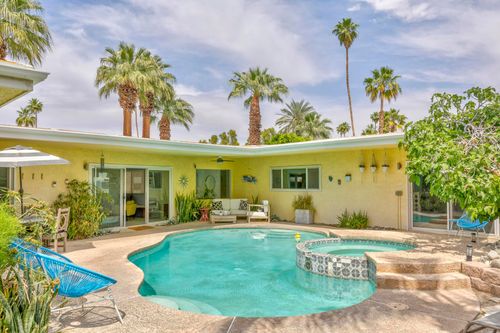 74533 Peppertree Dr, Palm Desert, CA, 92260-4522 | Card Image