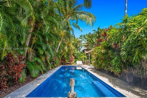 3701 Chase Ave, Miami Beach, FL, 33140 | Card Image