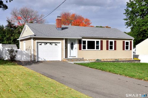 102 Harding St, Wethersfield, CT, 06109-1516 | Card Image