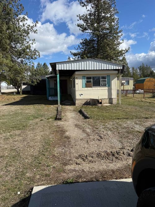 40414 N Newport Hwy, Elk, WA, 99009-9702 | Card Image