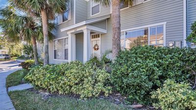 12432 Country White Circle, Townhouse with 2 bedrooms, 1 bathrooms and null parking in TAMPA FL | Image 2