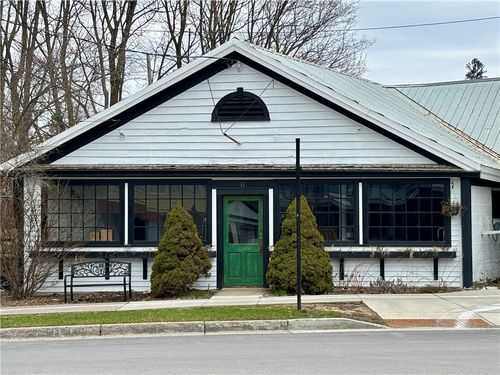 11 Main St, Cherry Valley, NY, 13320-3738 | Card Image