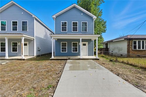 a-818 Smith St, Hampton, VA, 23661-1427 | Card Image