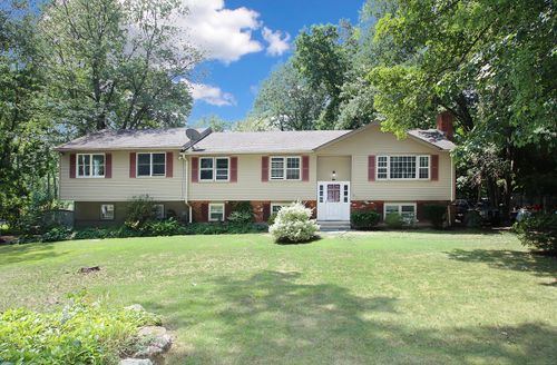 45 Ridge Acres Rd, Branford, CT, 06405-2832 | Card Image