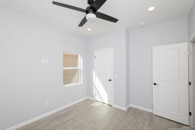421 Rainbow Dr, House other with 3 bedrooms, 2 bathrooms and null parking in Lakehills TX | Image 19