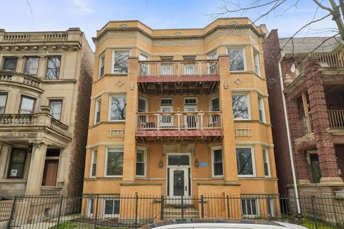 apt-1n-3555 King Dr, Chicago, IL, 60653-1154 | Card Image