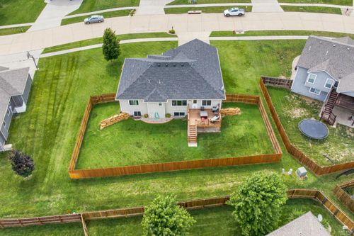 4685 N Dwight Dr, Manhattan, KS, 66502-8925 | Card Image