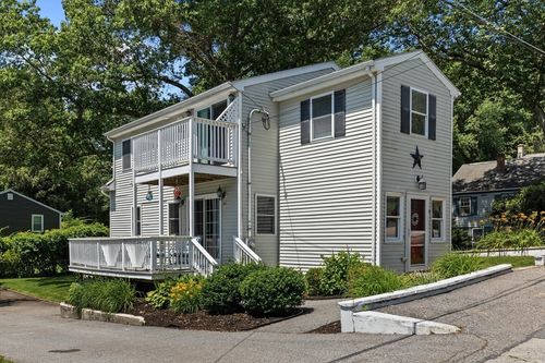 45 Maplewood Ave, Tyngsboro, MA, 01879-1611 | Card Image