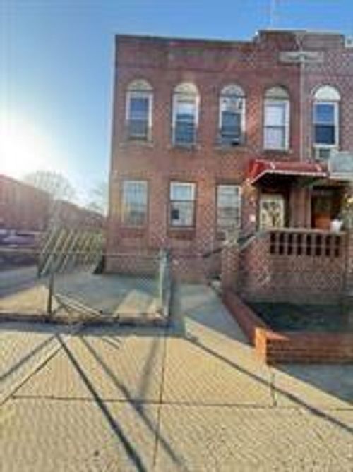 6724 21st Ave, Brooklyn, NY, 11204-4741 | Card Image