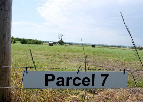 Parcel 7 Parcel 7 Nw Jennings Rd, Topeka, KS, 66618 | Card Image