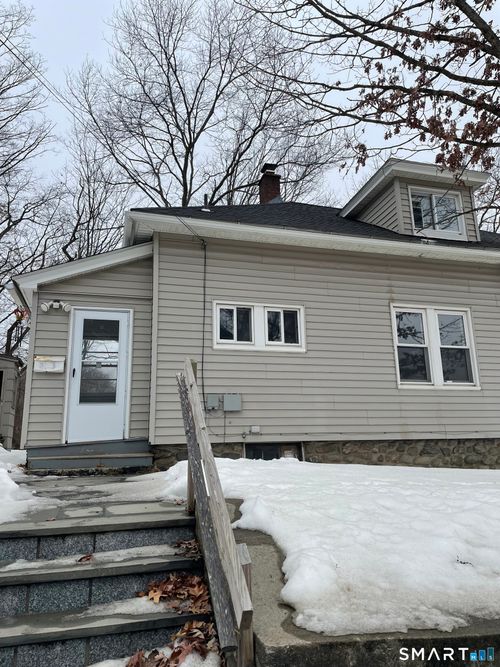 184 Meriden Rd, Waterbury, CT, 06705-1939 | Card Image