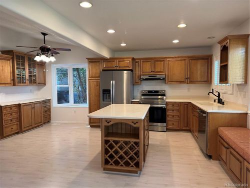 41 Canongate Ln, Highlands Ranch, CO, 80130-3932 | Card Image