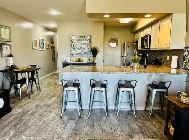 102 - 509 Short Circuit, Condo with 2 bedrooms, 1 bathrooms and null parking in Horseshoe Bay TX | Image 6