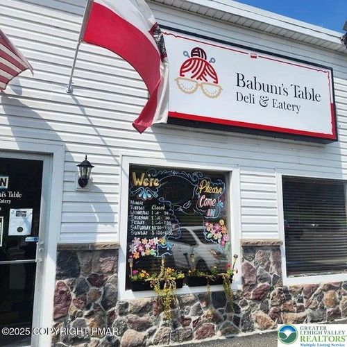 2-2095 Route 209, Brodheadsville, PA, 18322-7822 | Card Image