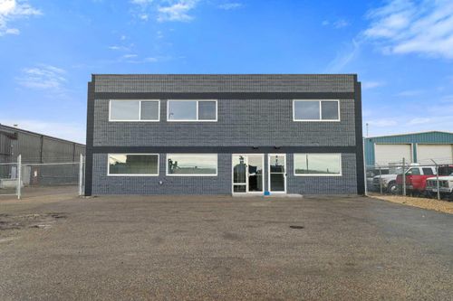 {{alt}} | Card Image