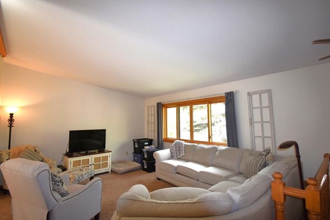 Living Room | Image 11