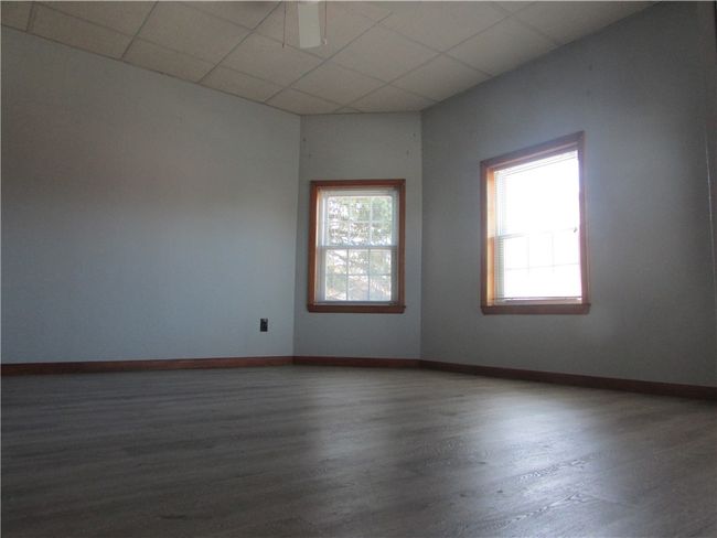 419 Chicora St, House other with 2 bedrooms, 2 bathrooms and 1 parking in East Mc Keesport PA | Image 16