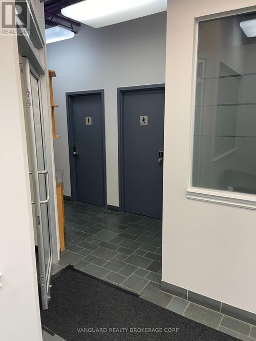 16-8611 Weston Rd, Woodbridge, ON, L4L9P1 | Card Image