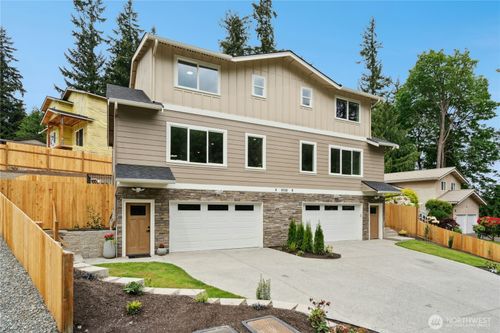 a-8510 Shadow Wood Dr, Everett, WA, 98208-3528 | Card Image