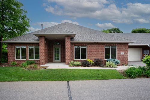 91 Deerwood Ct, Hudson, WI, 54016-7734 | Card Image