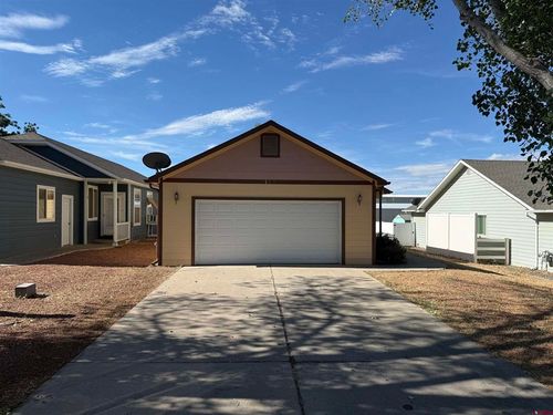 185 Se Greenwood Avenue, Cedaredge, CO, 81413 | Card Image
