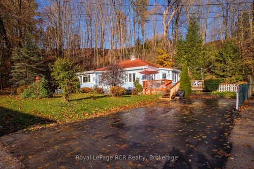 58 2nd St W, Owen Sound, ON, N4K0B4 | Card Image