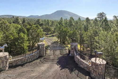 9665 Stagecoach Dr, Williams, AZ, 86046-9759 | Card Image