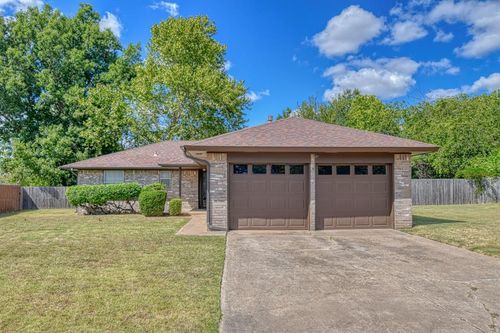 1501 Glencliff Dr, Norman, OK, 73071-3279 | Card Image