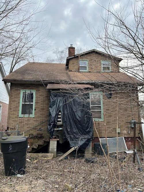 17164 Barlow St, Detroit, MI, 48205-3130 | Card Image