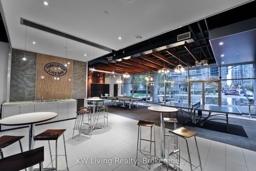 208-10 Navy Wharf Crt, Toronto, ON, M5V3V2 | Card Image