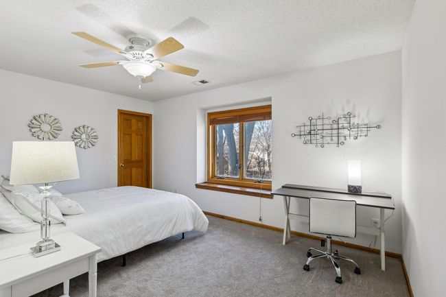 5929 Oxford St N, House other with 4 bedrooms, 4 bathrooms and null parking in Shoreview MN | Image 29