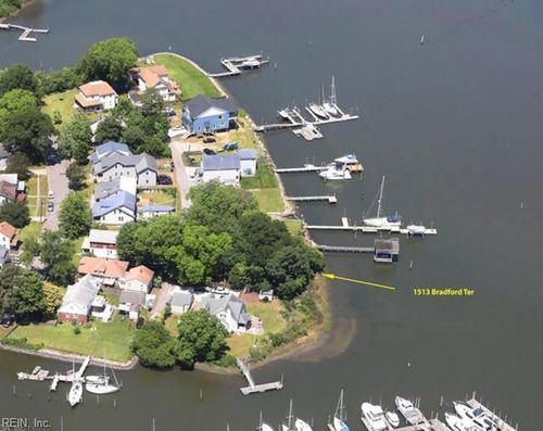 1513 Bradford Ter, Portsmouth, VA, 23704-1707 | Card Image