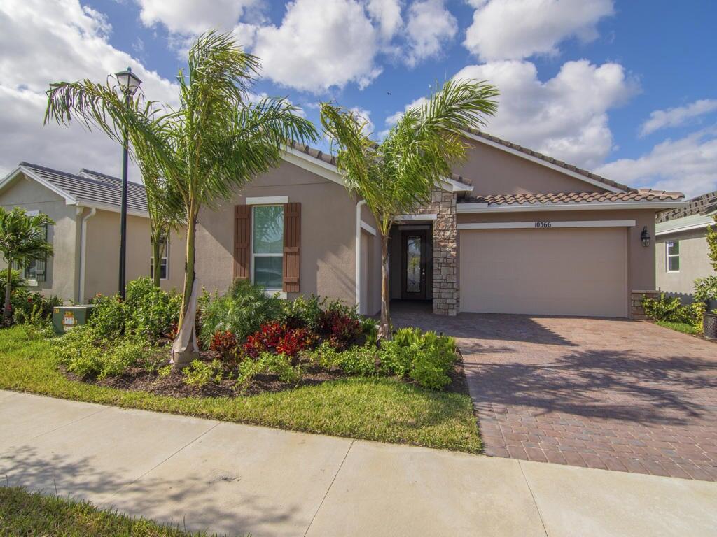 Ligustrum Dr, Port Saint Lucie, FL 34987