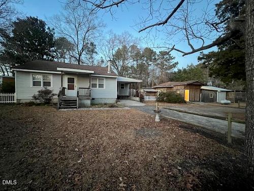 3339 Ebenezer Church Rd, Benson, NC, 27504-6228 | Card Image