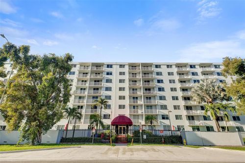 apt-610-1251 Ne 108th St, Miami, FL, 33161-7363 | Card Image